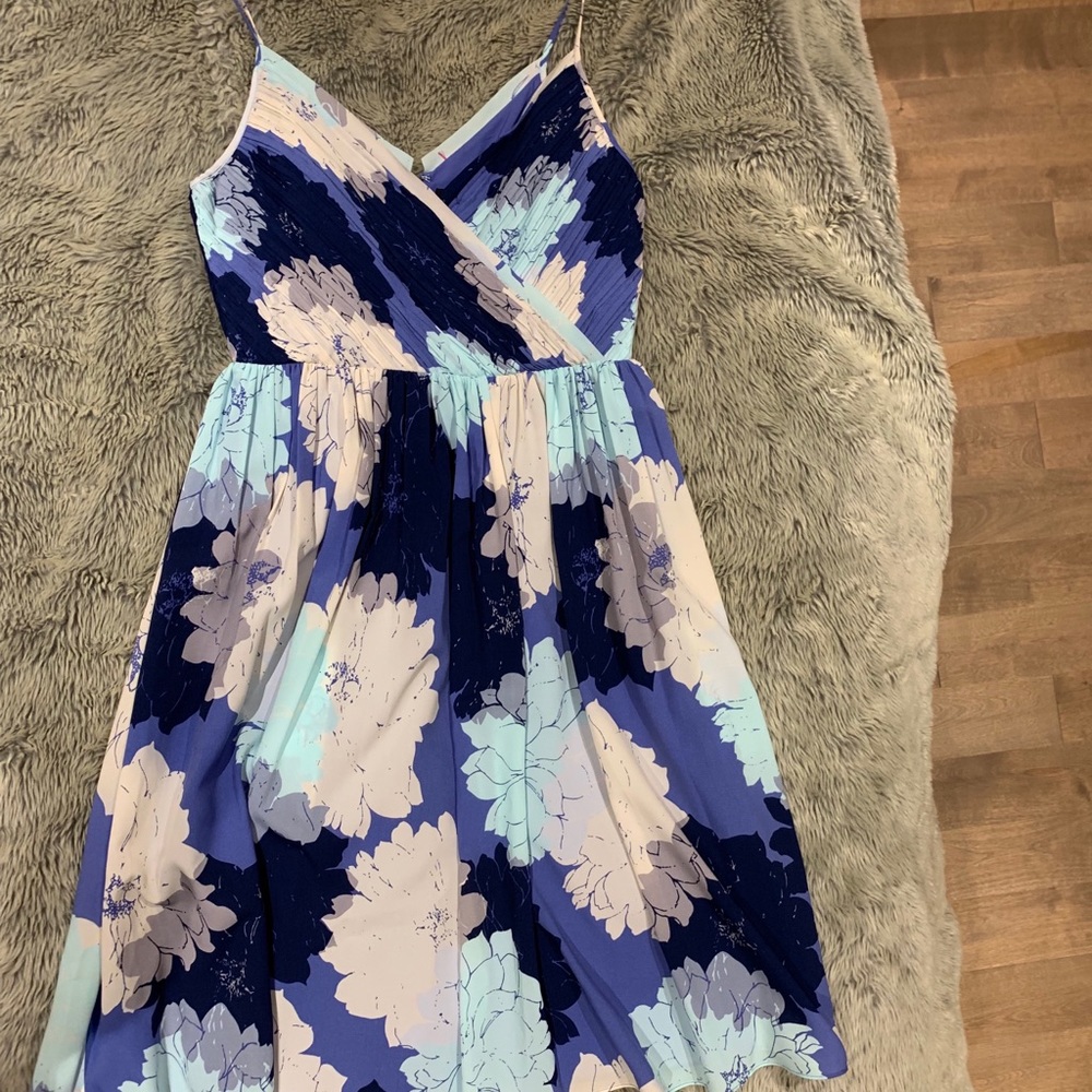 New Banana Republic floral pleated dress size 6